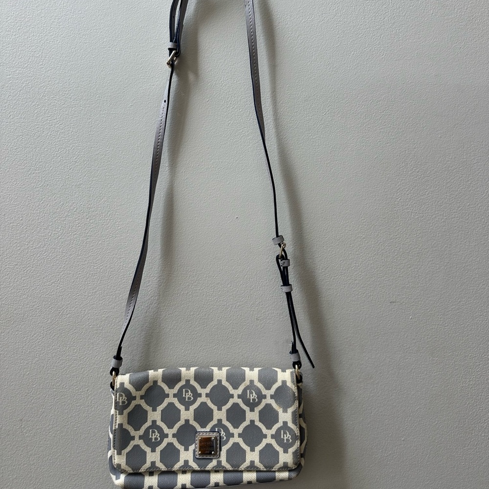 Dooney & Bourke Crossbody Bag